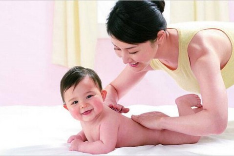 重庆代生宝宝长牙了就断奶了吗 喂奶的六大误区妈妈千万要避开